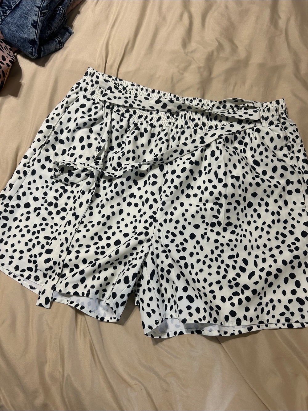 Unk White Shorts with Black Spot Print - High Waist